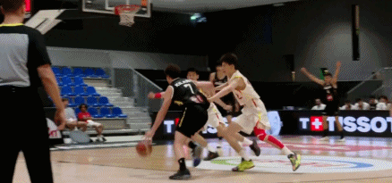篮板球保护还是大问题！中国U19男篮6战被抢128个进攻篮板
